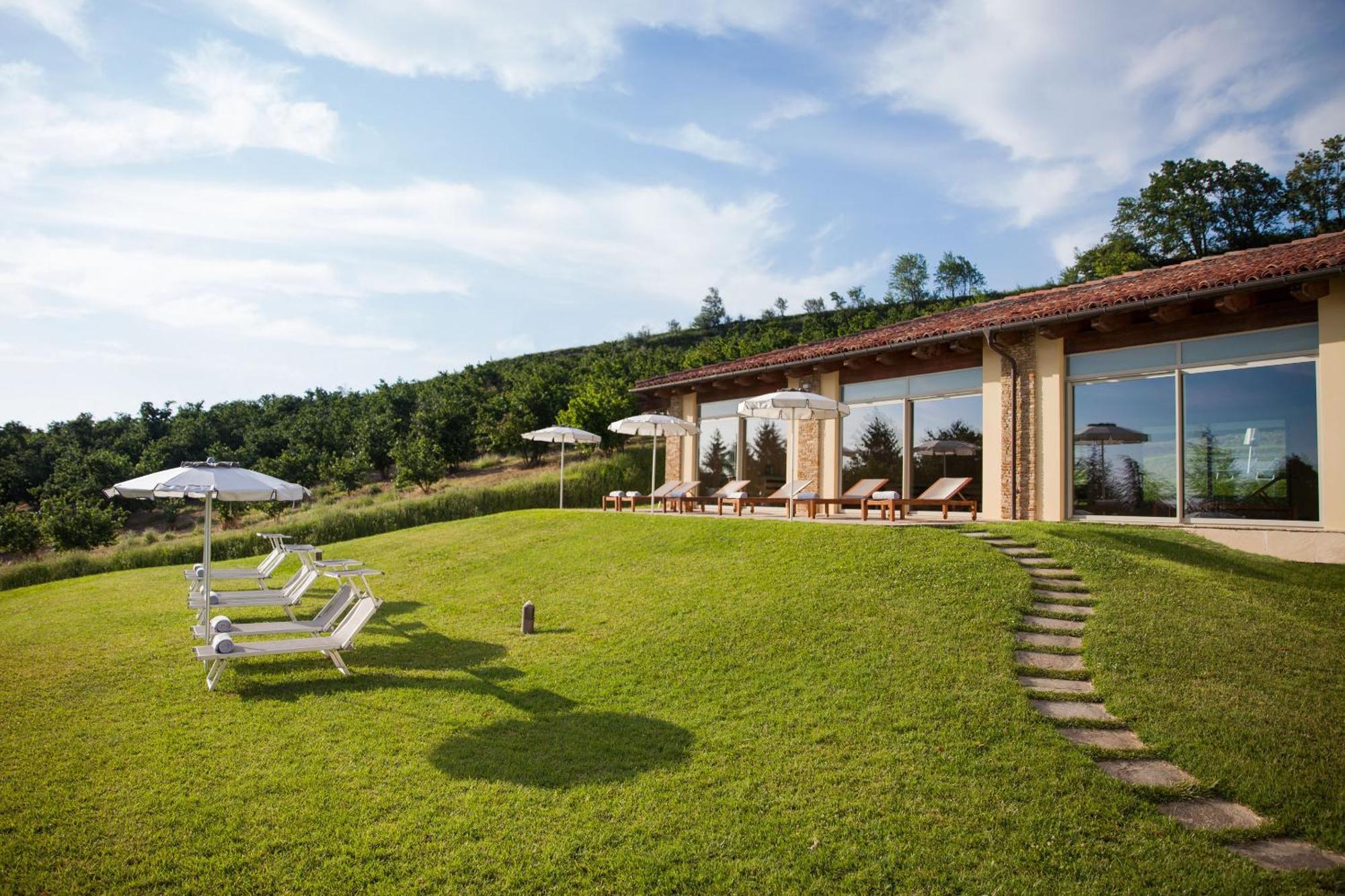 Hotel Relais Montemarino Borgomale Exterior foto