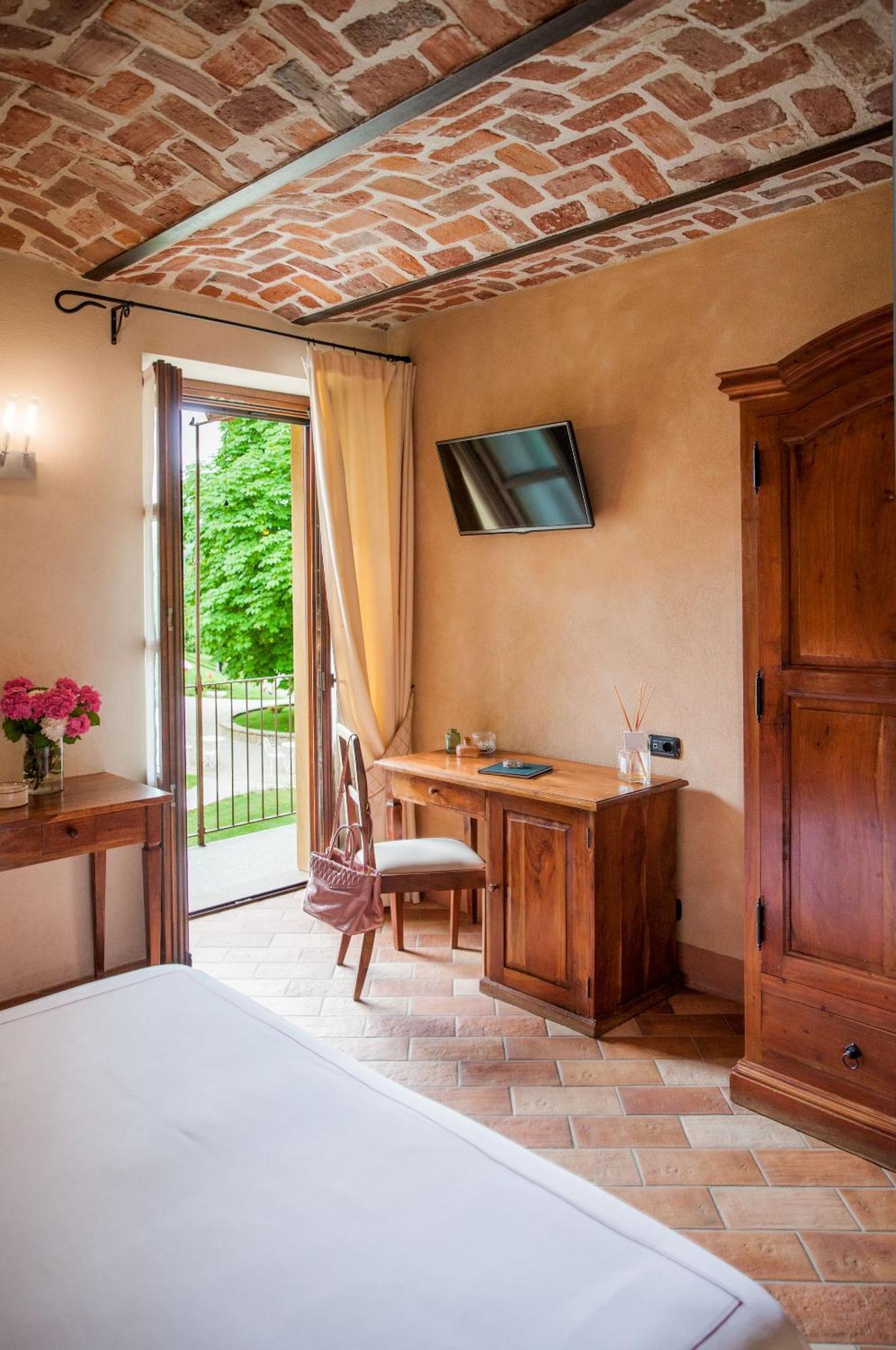 Hotel Relais Montemarino Borgomale Exterior foto